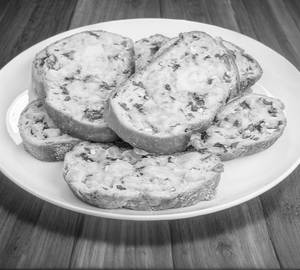 Garlic bread with cheese