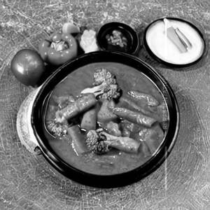 Veg Kusturi