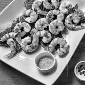 Caesar Salad Prawns