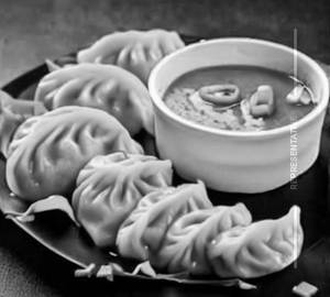 Paneer momos [steamed momos]