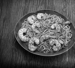 Prawns schezuan noodles