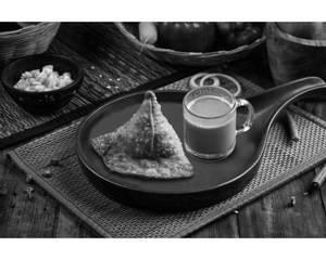Ginger Tea(2) N Aloo Masala Samosa 2p
