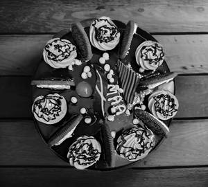 Pure Veg  Oreo Chocolate Cake [1.200 kg]
