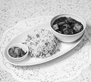 Paneer Chilli with Fried Rice.. 