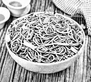Egg Hakka Noodles