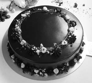 Hazelnut Praline Cake