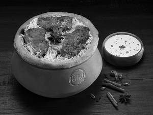 Claypot Hyderabadi Fish Tikka Biryani