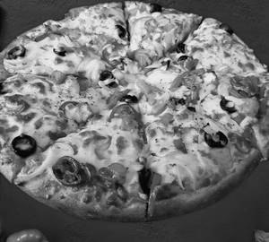 Veg cheese burst pizza
