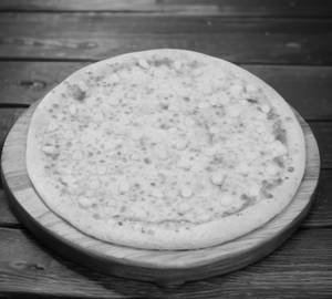 Golden corn pizza