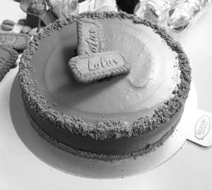 Dark Chocolate Biscoff Cake