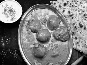 Dum Aloo Banarasi