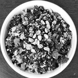 Crunchy Quinoa Red Kale Salad