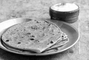 Butter Aloo Pyaz Paratha