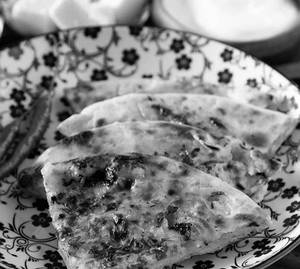 Aloo Pyaz Kulcha