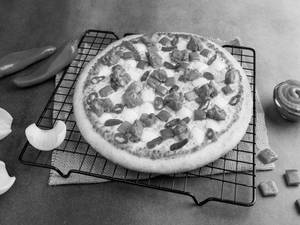 Butter Chicken Pizza