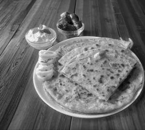 Aloo Pyaz Paratha