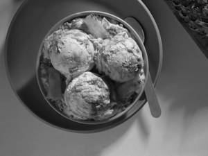 Caramelized Pineapple Ice Cream Tub 500ml