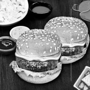 Veg cheese paneer burger