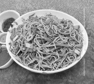 Veg Hakka Noodles