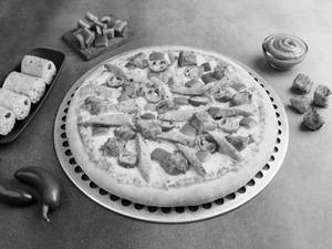 Kadhai Chicken Pizza