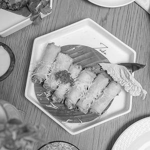 Spicy Cheese And Chilly Cigar Rolls