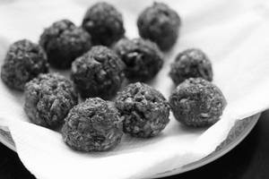 Veg Chilly Balls (8 Pcs)