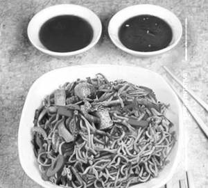 Schezhwan Mixed Veg Noodles