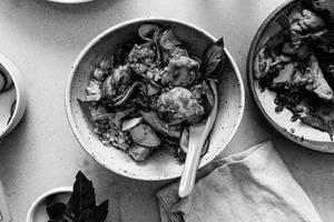 Spicy Basil Garlic Chicken
