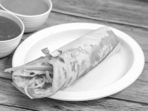 Egg Paneer Roll [1 Piece]
