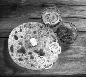 Aloo pyaaz prantha