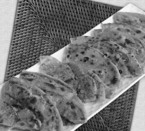 Laal  Mirch Paratha ( 2pcs )