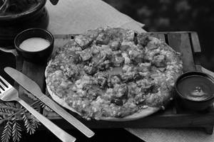 Tandoori Paneer Pizza