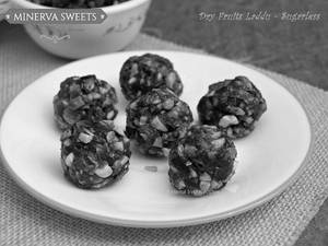 Dry Fruit Laddu