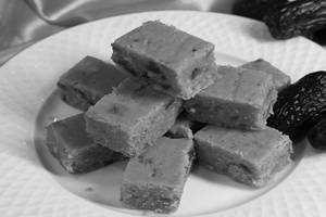 Khova Dates Burfi