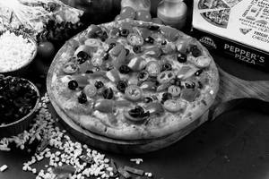 Three Peppers Pizza