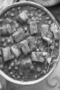 Matar Paneer