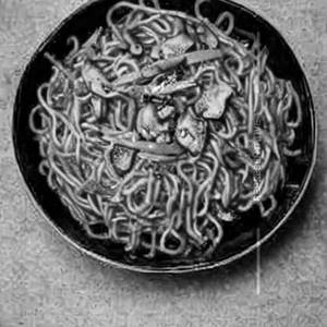 Mushroom & Baby Corn Schezwan Noodles