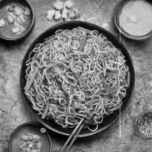 Veg Schezwan Noodles [Full]