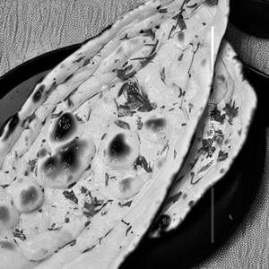 Butter Garlic Naan 