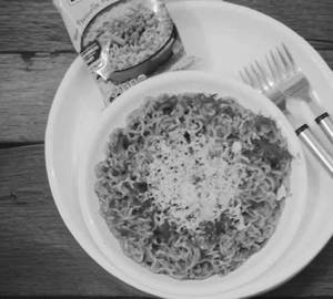 Cheese schezwan maggi