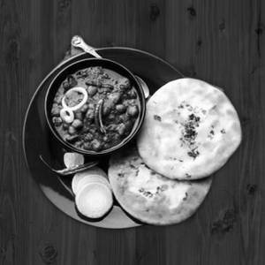 Cheese paneer chole kulcha