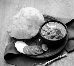 Chole Paneer Bhature
