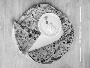 Stuffed paneer paratha