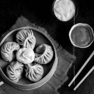 Veg cheese momo