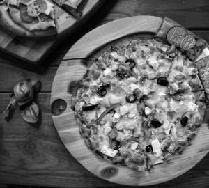 Cheese Chilli Garlic Pizza 8"