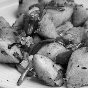Anna's Special Fried Idli(2 Pcs)