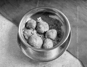 Dum aloo kashmiri