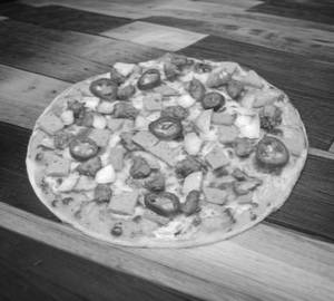 Tandoori  chicken  pizza