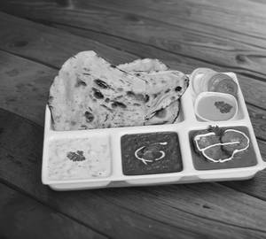 Aloo Naan Thali 
