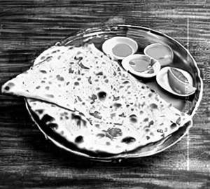 Paneer Stuffed Naan